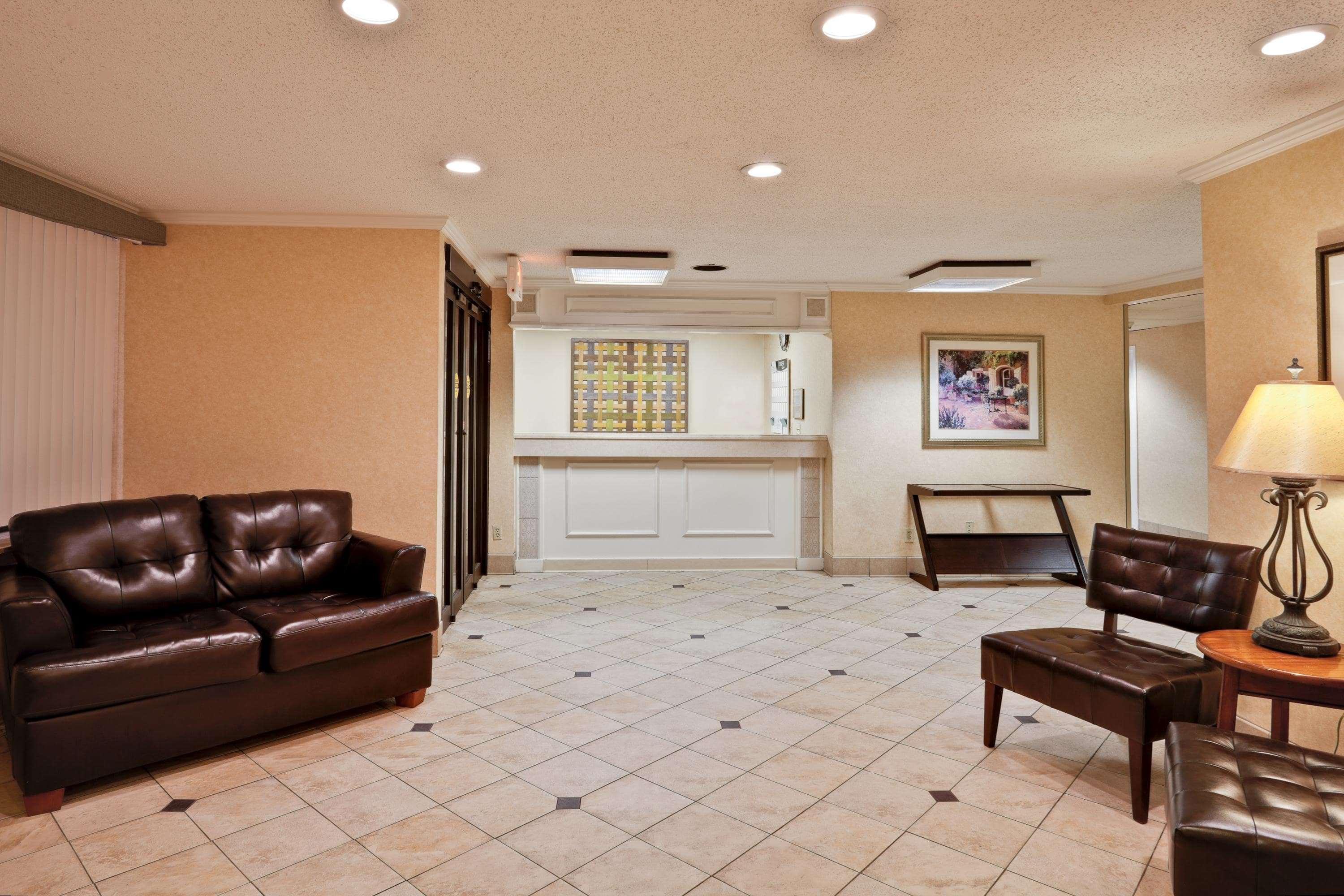 La Quinta By Wyndham Tampa Fairgrounds - Casino Hotel Mango